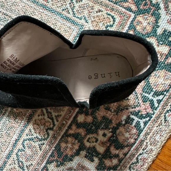 Hinge Booties - Picture 2 of 4